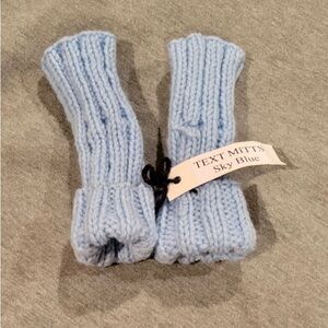 NWT Sky Blue Knit Fingerless Gloves “Text Mitts”